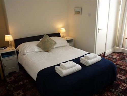 Rainbow Lodge Guest House พลีมัธ ภายนอก รูปภาพ