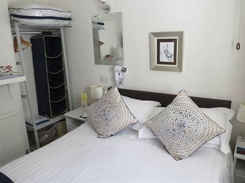 Rainbow Lodge Guest House พลีมัธ ภายนอก รูปภาพ